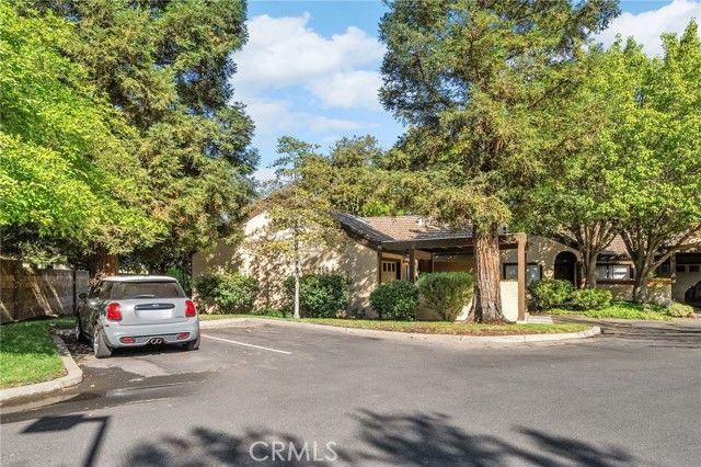 9 Sierra Lakeside, Chico, CA 95928