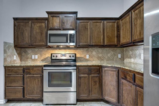 620 Apple Tree Lane, Moore, OK 73160