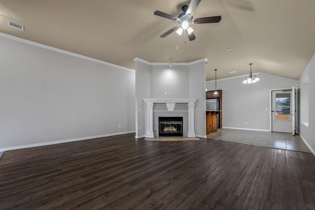 620 Apple Tree Lane, Moore, OK 73160