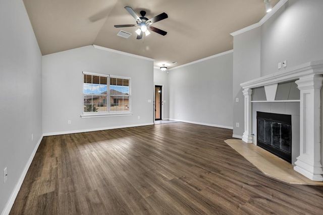 620 Apple Tree Lane, Moore, OK 73160