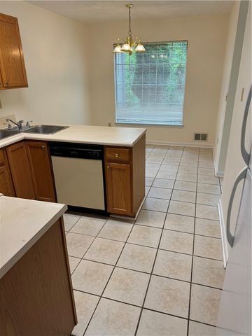 202 Parkview Drive, Pleasant Hills, PA 15236