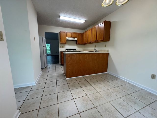 202 Parkview Drive, Pleasant Hills, PA 15236