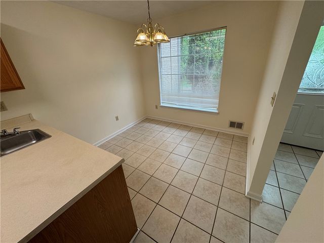 202 Parkview Drive, Pleasant Hills, PA 15236
