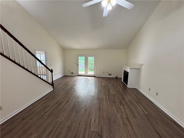 202 Parkview Drive, Pleasant Hills, PA 15236