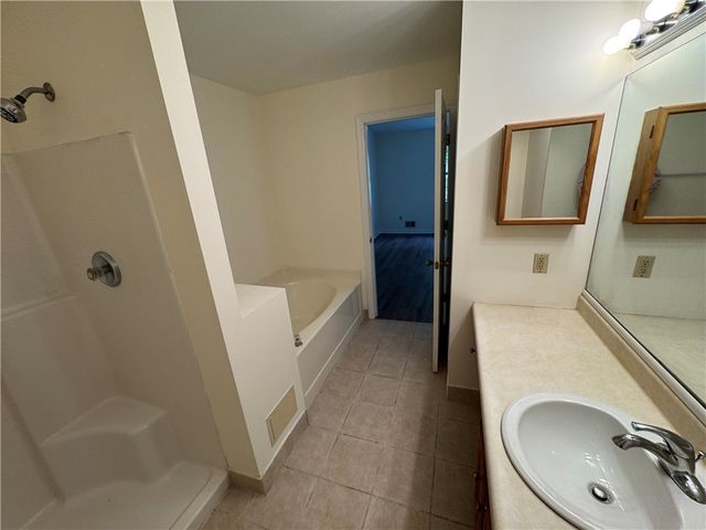 202 Parkview Drive, Pleasant Hills, PA 15236