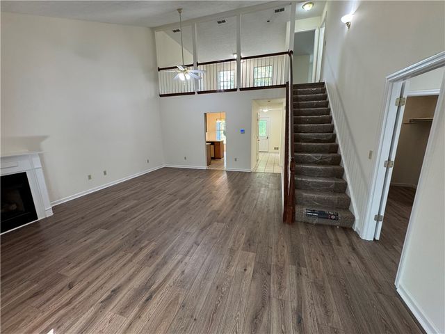 202 Parkview Drive, Pleasant Hills, PA 15236