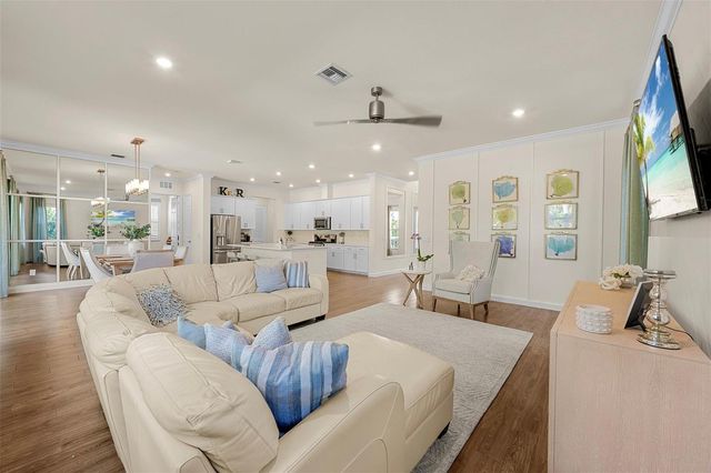 1018 Sweetgrass Street, Loxahatchee, FL 33470