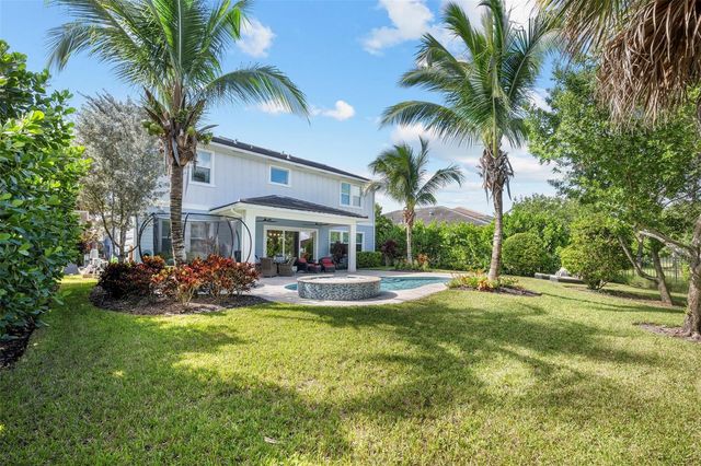 1018 Sweetgrass Street, Loxahatchee, FL 33470