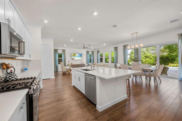 1018 Sweetgrass Street, Loxahatchee, FL 33470