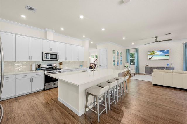 1018 Sweetgrass Street, Loxahatchee, FL 33470