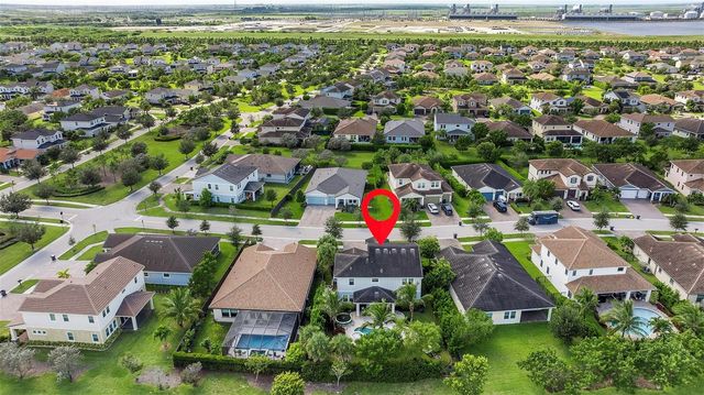 1018 Sweetgrass Street, Loxahatchee, FL 33470