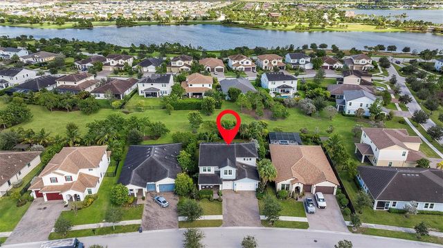 1018 Sweetgrass Street, Loxahatchee, FL 33470