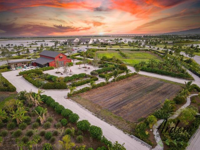 1018 Sweetgrass Street, Loxahatchee, FL 33470