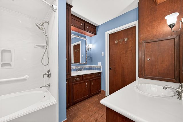 1822 Peer Drive, Houston, TX 77043