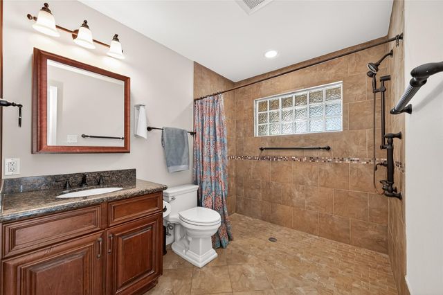 1822 Peer Drive, Houston, TX 77043