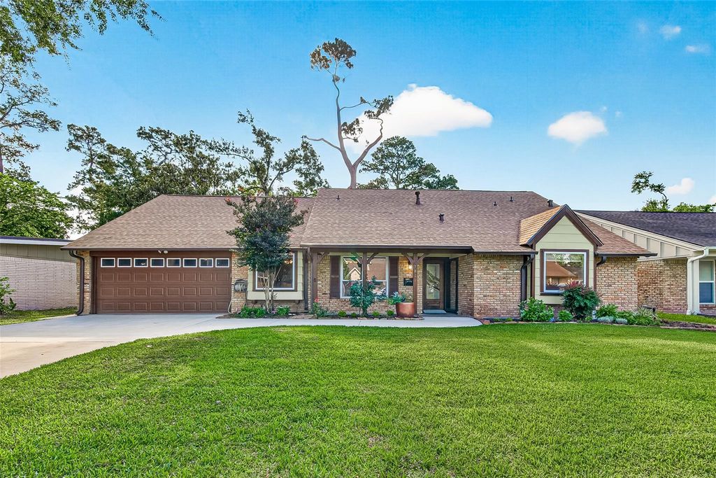 1822 Peer Drive, Houston, TX 77043