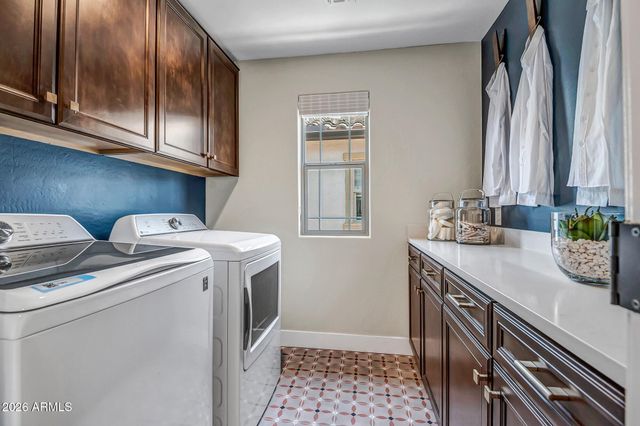 43256 N HINOKI Street, San Tan Valley, AZ 85140