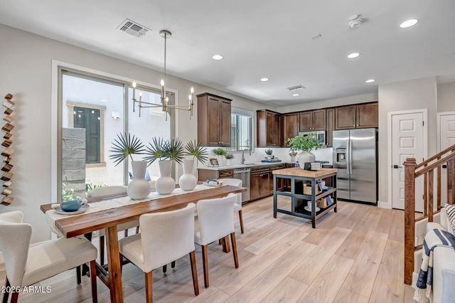 43256 N HINOKI Street, San Tan Valley, AZ 85140