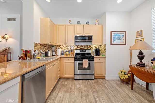 2408 Watermarke Place, Irvine, CA 92612