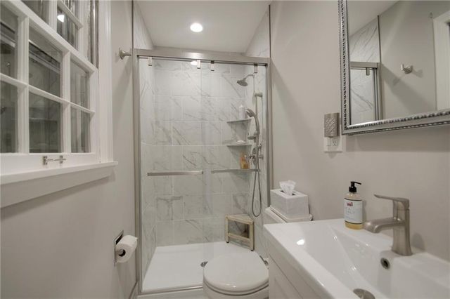 3405 NE 49Th Terrace, Kansas City, MO 64119