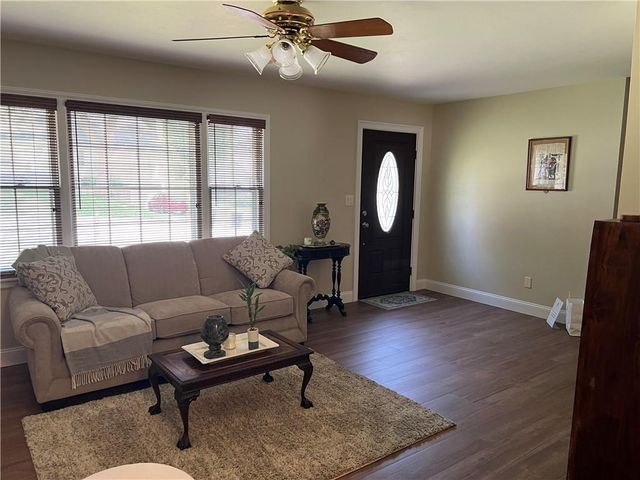 3405 NE 49Th Terrace, Kansas City, MO 64119