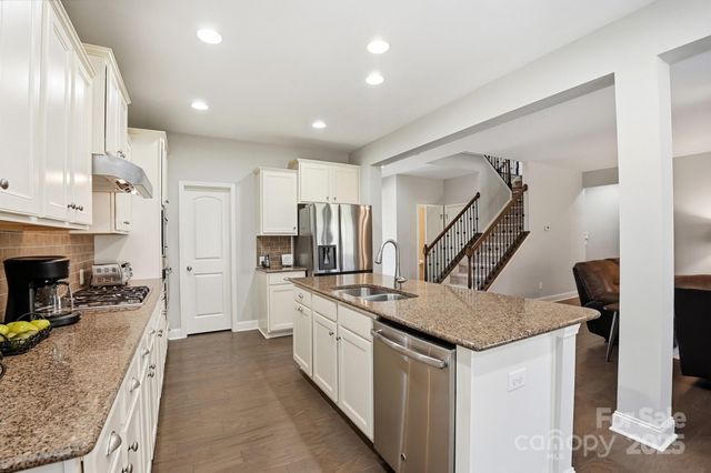 2650 Stonewood View, Kannapolis, NC 28081