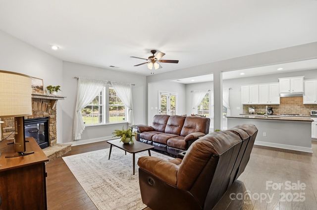 2650 Stonewood View, Kannapolis, NC 28081