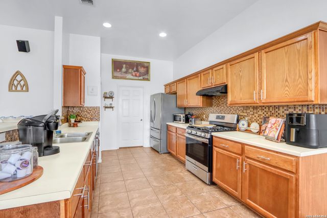 13907 Bressani, Live Oak, TX 78233