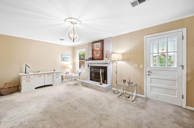 135 Disney Drive, Wilmington, NC 28409