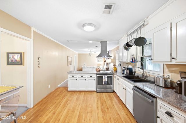 135 Disney Drive, Wilmington, NC 28409