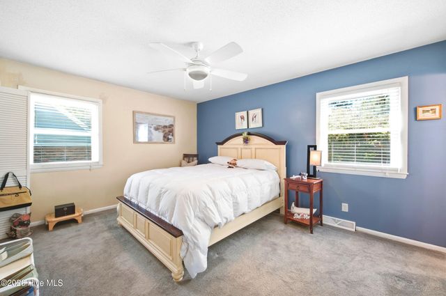 135 Disney Drive, Wilmington, NC 28409