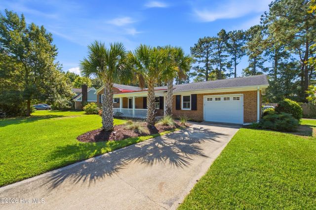 135 Disney Drive, Wilmington, NC 28409