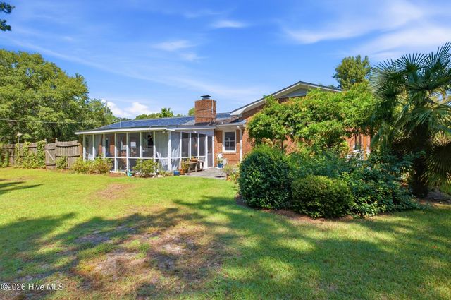 135 Disney Drive, Wilmington, NC 28409