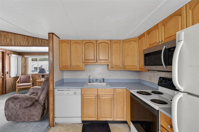 7801 34TH AVENUE N 80, St Petersburg, FL 33710