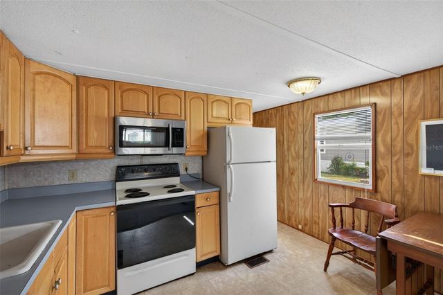 7801 34TH AVENUE N 80, St Petersburg, FL 33710