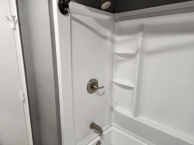 29121 Mark Avenue, Madison Heights, MI 48071