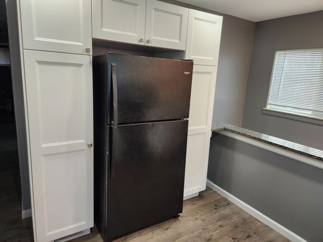 29121 Mark Avenue, Madison Heights, MI 48071