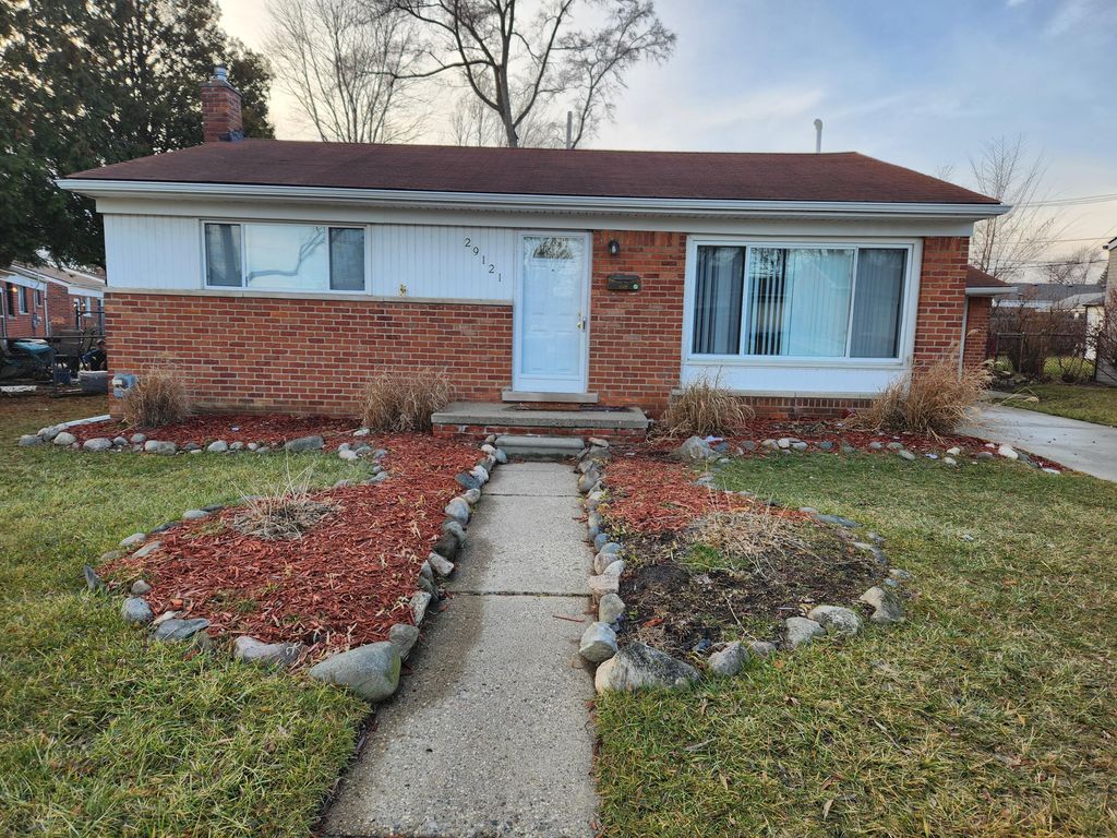 29121 Mark Avenue, Madison Heights, MI 48071