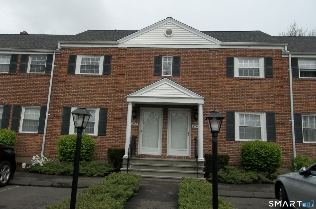 251 Bridge Street 251, Stamford, CT 06905