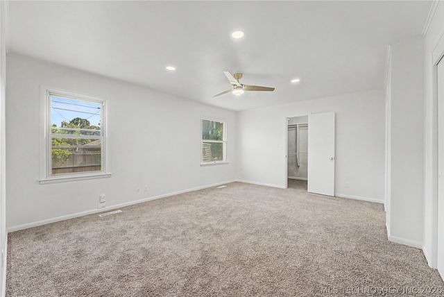 528 S 106th East Avenue, Tulsa, OK 74128