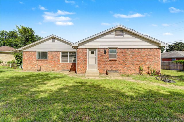 528 S 106th East Avenue, Tulsa, OK 74128