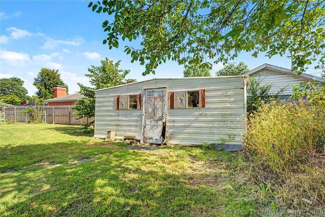 528 S 106th East Avenue, Tulsa, OK 74128