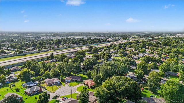 528 S 106th East Avenue, Tulsa, OK 74128