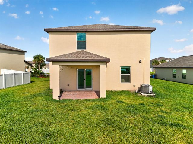 950 Bent Creek Drive, Fort Pierce, FL 34947