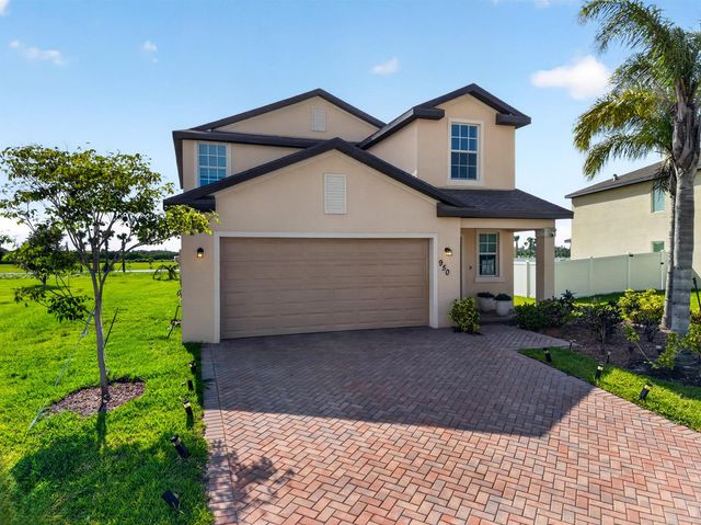 950 Bent Creek Drive, Fort Pierce, FL 34947