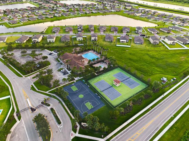 950 Bent Creek Drive, Fort Pierce, FL 34947