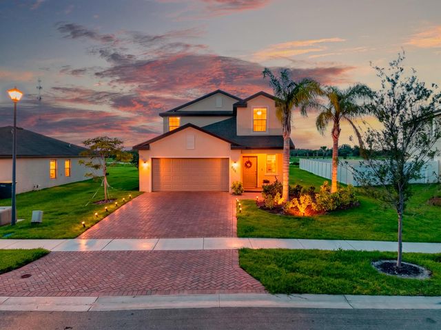 950 Bent Creek Drive, Fort Pierce, FL 34947