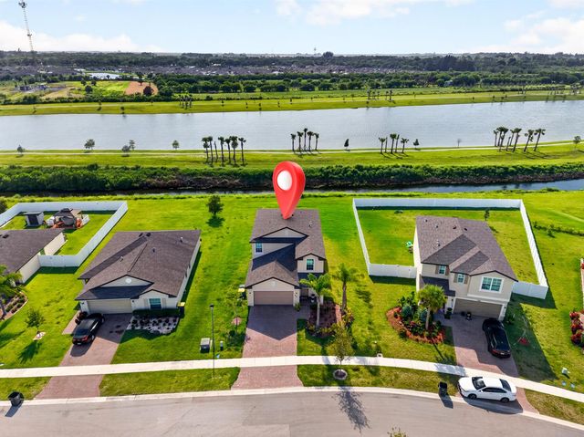950 Bent Creek Drive, Fort Pierce, FL 34947