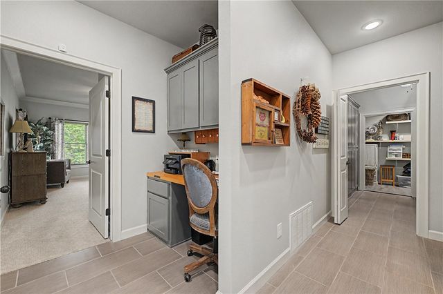 1 Hughes Lane, Bella Vista, AR 72715