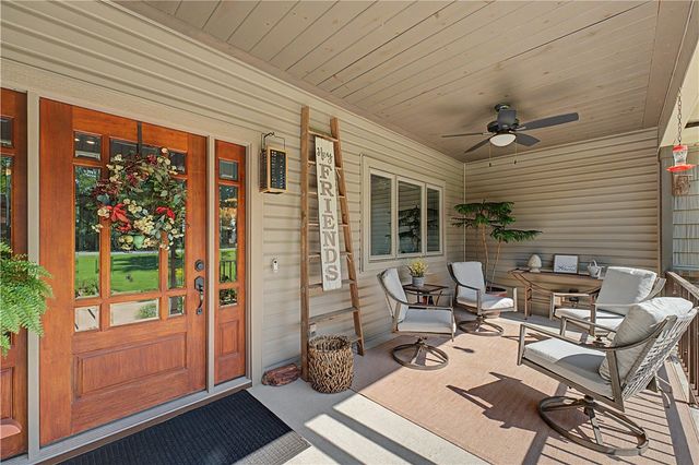 1 Hughes Lane, Bella Vista, AR 72715